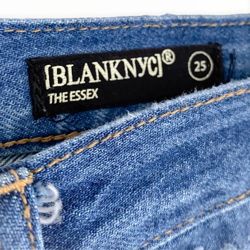 Blank NYC The Essex Classic Cut Off Mean Street Denim Distressed Shorts Size‎ 25